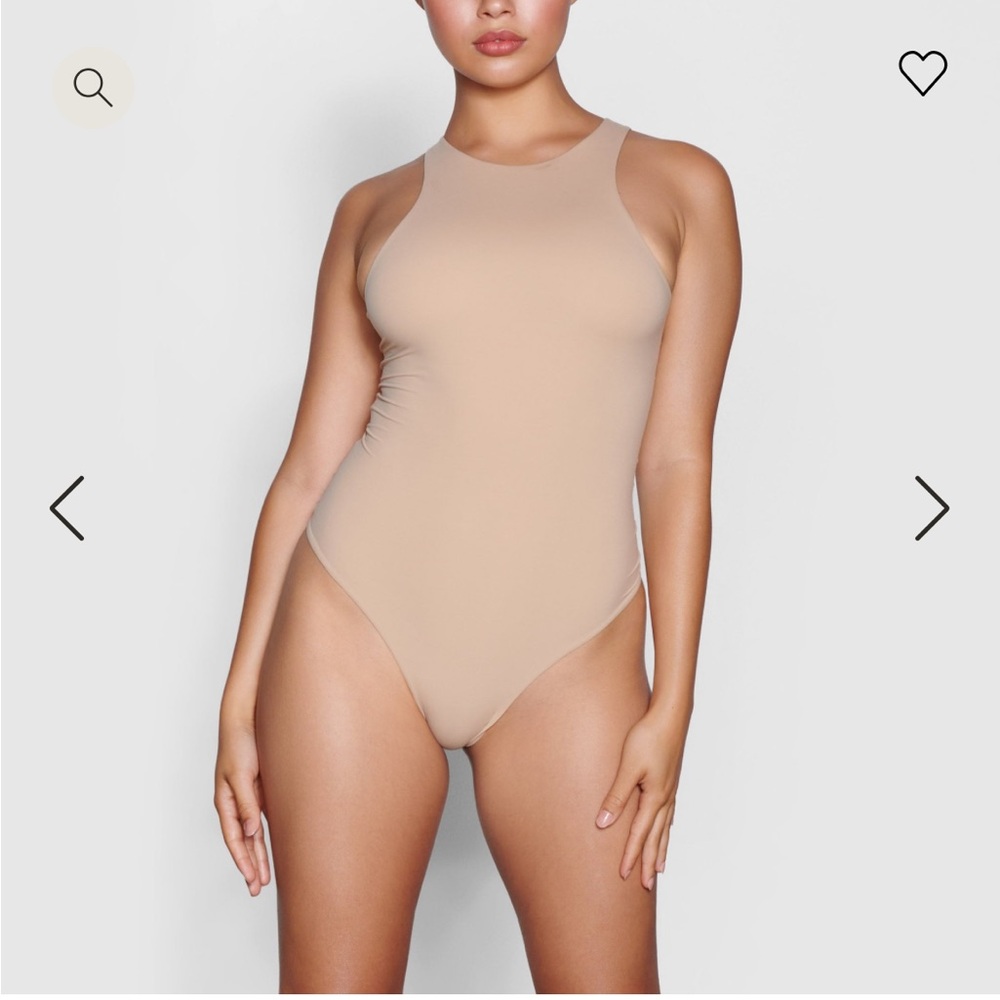 NWT SKIMS Fits Everybody High Neck Bodysuit in Clay sL